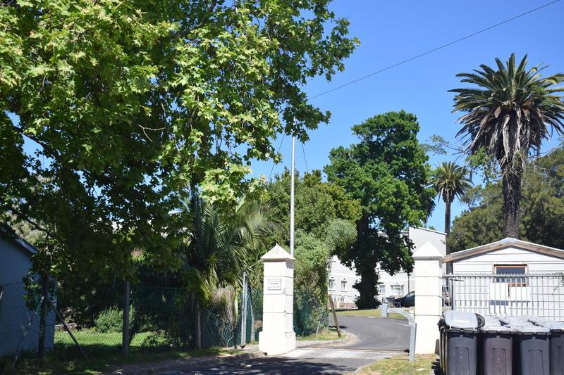 To Let 1 Bedroom Property for Rent in Wynberg Upper Western Cape